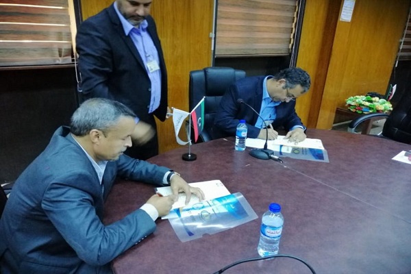 توقيع اتفاقية بين جامعة سبها وجامعة النجم الساطع