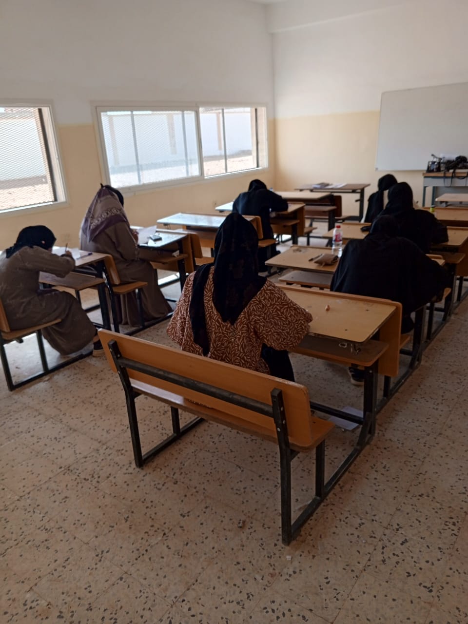 متابعة سير الامتحانات النهائية بكلية العلوم للفصل الدراسي ربيع 2025.