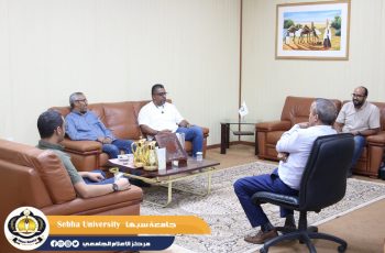 The president of the university hosts the members of the initiative