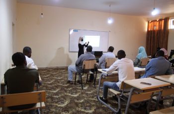 مركز التدريب والتطوير بالجامعة ينفذ ورشة تدريبية في التخزين السحابي (2)