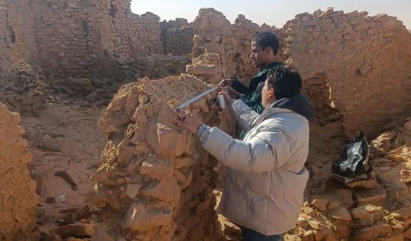 الدكتور رياض صلاح الدين يشرف على الدروس الميدانية الموجهة إلى طلاب الفصلين الأول والرابع بقسم الآثار والسياحة. - جامعة سبها | Sebha University الدكتور رياض صلاح الدين يشرف على الدروس الميدانية الموجهة إلى طلاب الفصلين الأول والرابع بقسم الآثار والسياحة.