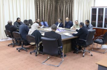 مجلس كلية الهندسة يعقد اجتماعه الدوري الأول للعام الجاري (2025م).