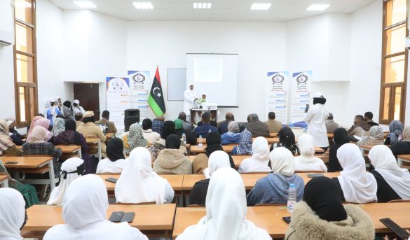 كلية التمريض تقيم احتفالية لتكريم منتسبيها.
