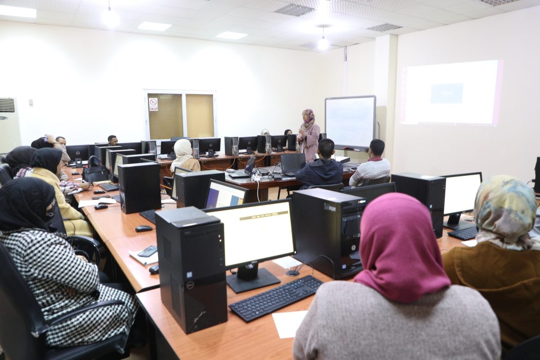 تنفيذ ورشة عمل تدريبية للباحثين بالجامعة