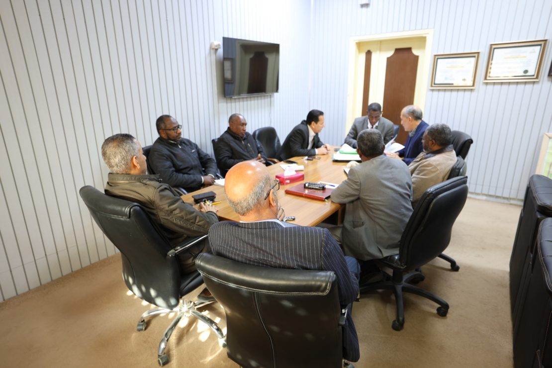 الاجتماع الدوري الثاني للجنة الدراسات العليا بالجامعة للعام الجاري (2025م).