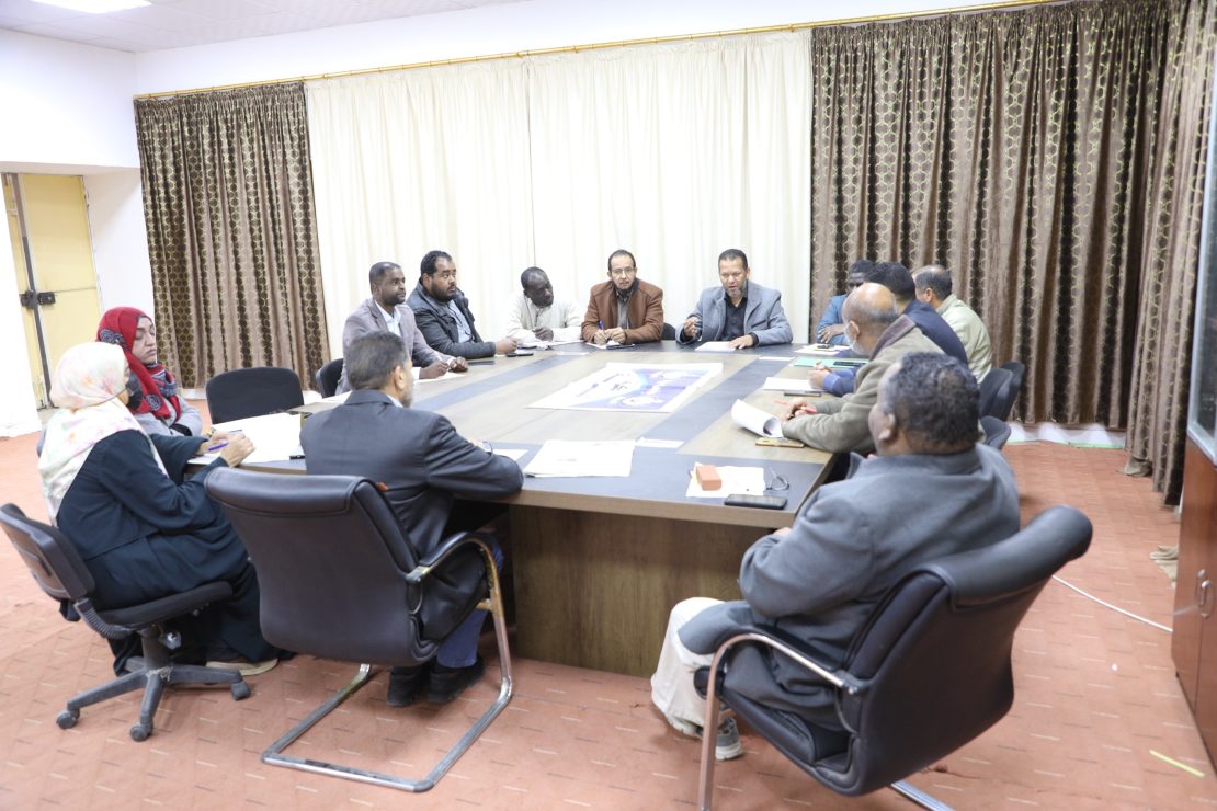 مجلس كلية الهندسة يعقد اجتماعه الدوري الثاني للعام الجاري (2025م).