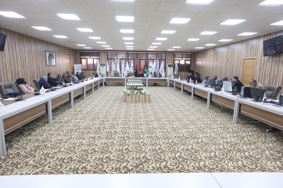 لجنة الدراسات العليا بالجامعة تعقد اجتماعها الاعتيادي للعام الجاري (2025م).