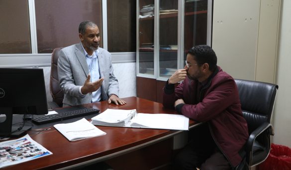 مدير مركز التدريب والتطوير وخدمة المجتمع بجامعة خليج السدرة يزور مركز التدريب والتطوير بجامعة سبها.