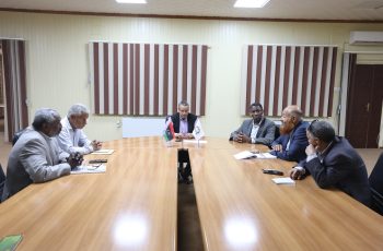 مكتب التوعية والإرشاد الطلابي بالجامعة يعقد اجتماعه الدوري الأول للعام الجاري (2025م).