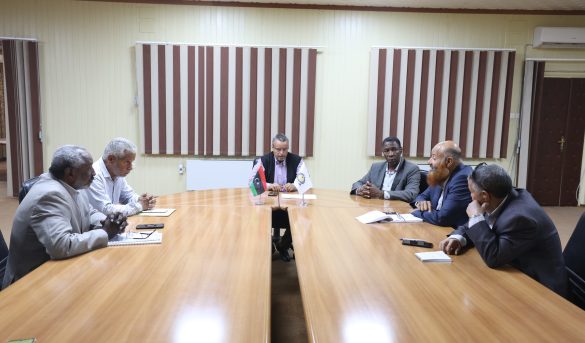 مكتب التوعية والإرشاد الطلابي بالجامعة يعقد اجتماعه الدوري الأول للعام الجاري (2025م).