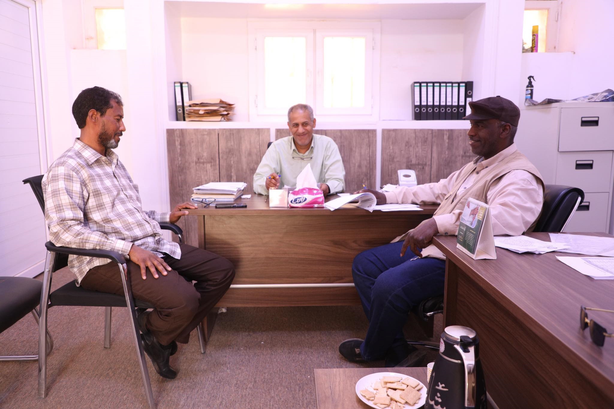 الاجتماع التقابلي الأول لمدير مكتب الإحالة مع عدد من مديري المكاتب بالجامعة.