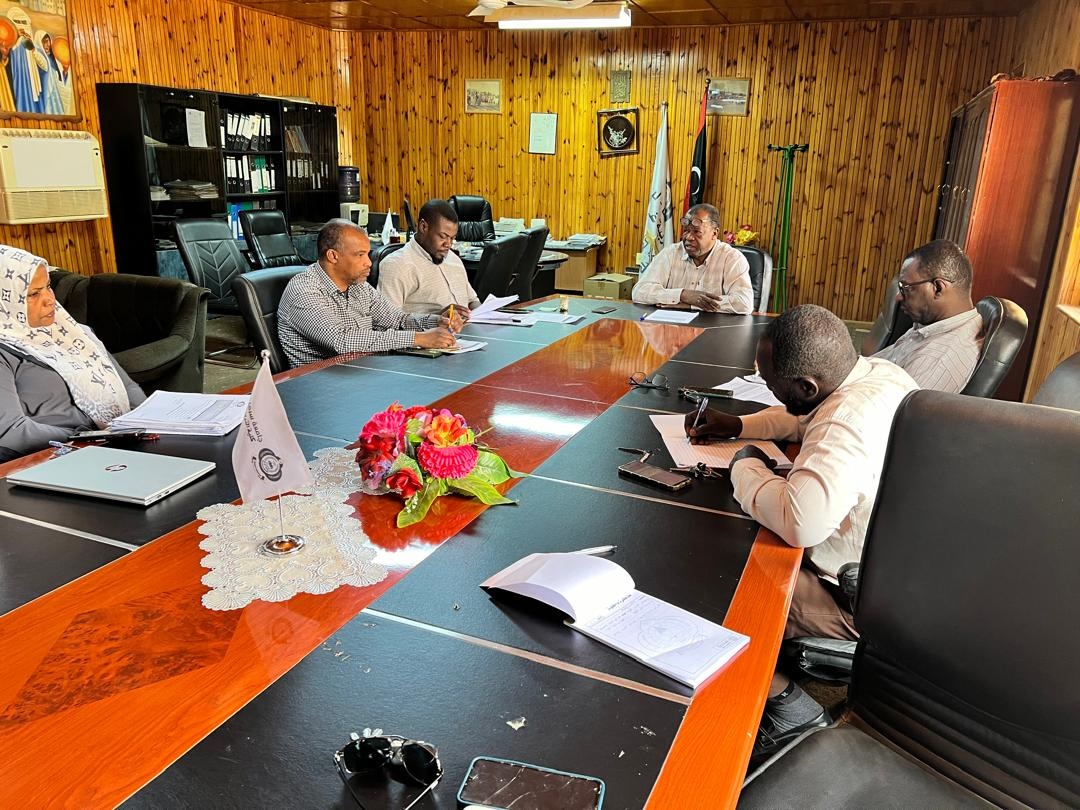 مجلس كلية التربية غات يعقد اجتماعه الاعتيادي للعام الجاري (2025م).