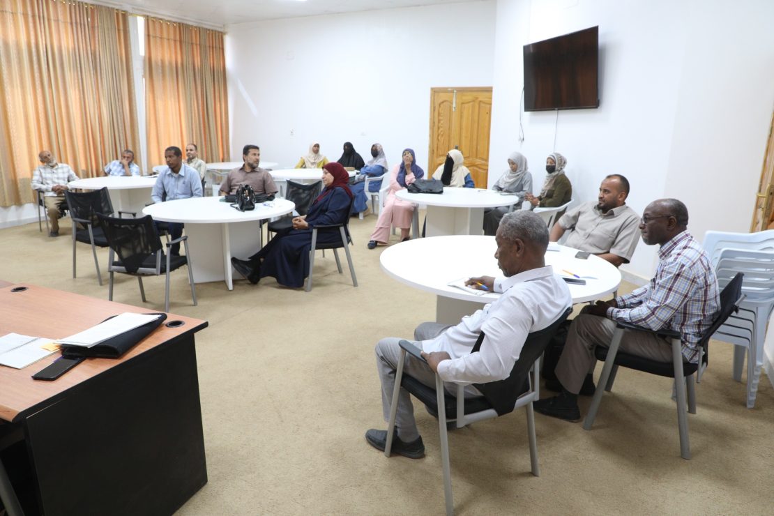 ورشة عمل تدريبية بعنوان (تطوير وتحسين مقررات أسس ومناهج البحث العلمي في الأقسام العلمية بكليات جامعة سبها).