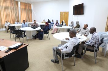 ورشة عمل تدريبية بعنوان (تطوير وتحسين مقررات أسس ومناهج البحث العلمي في الأقسام العلمية بكليات جامعة سبها).