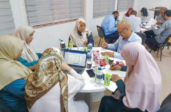 كلية الآداب والعلوم أوباري تنفذ ورشة عمل لمناقشة المعايير المعتمدة في نظام ضمان الجودة المؤسسية.