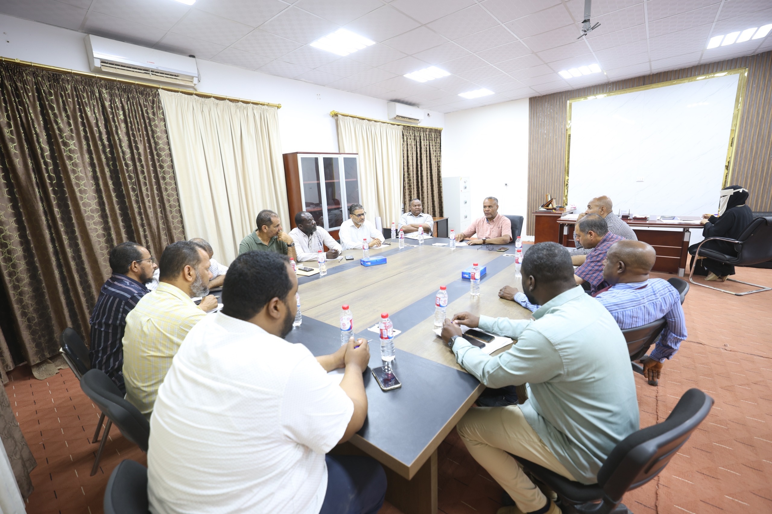 مجلس كلية الهندسة يعقد اجتماعه الاعتيادي الرابع للعام الجاري (2025).