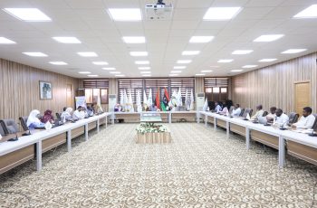 وكلاء الشؤون العلمية بكليات الجامعة يعقدون اجتماعهم الاعتيادي للعام الجاري (2025م).