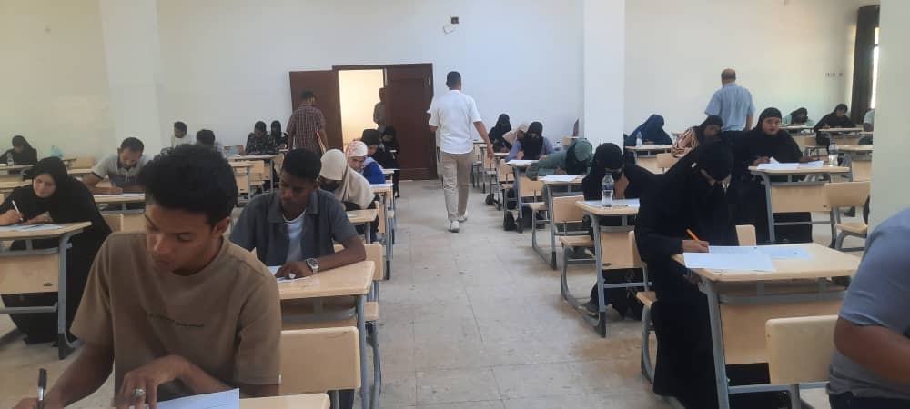 انطلاق الامتحانات النهائية في كلية الآداب للفصل الدراسي ربيع (2025م)