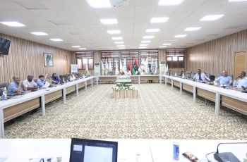 جامعة سبها تنظّم ندوة علمية بعنوان: "أثر معدلات الخصوبة على التوازن الديموغرافي في منطقة فزان".