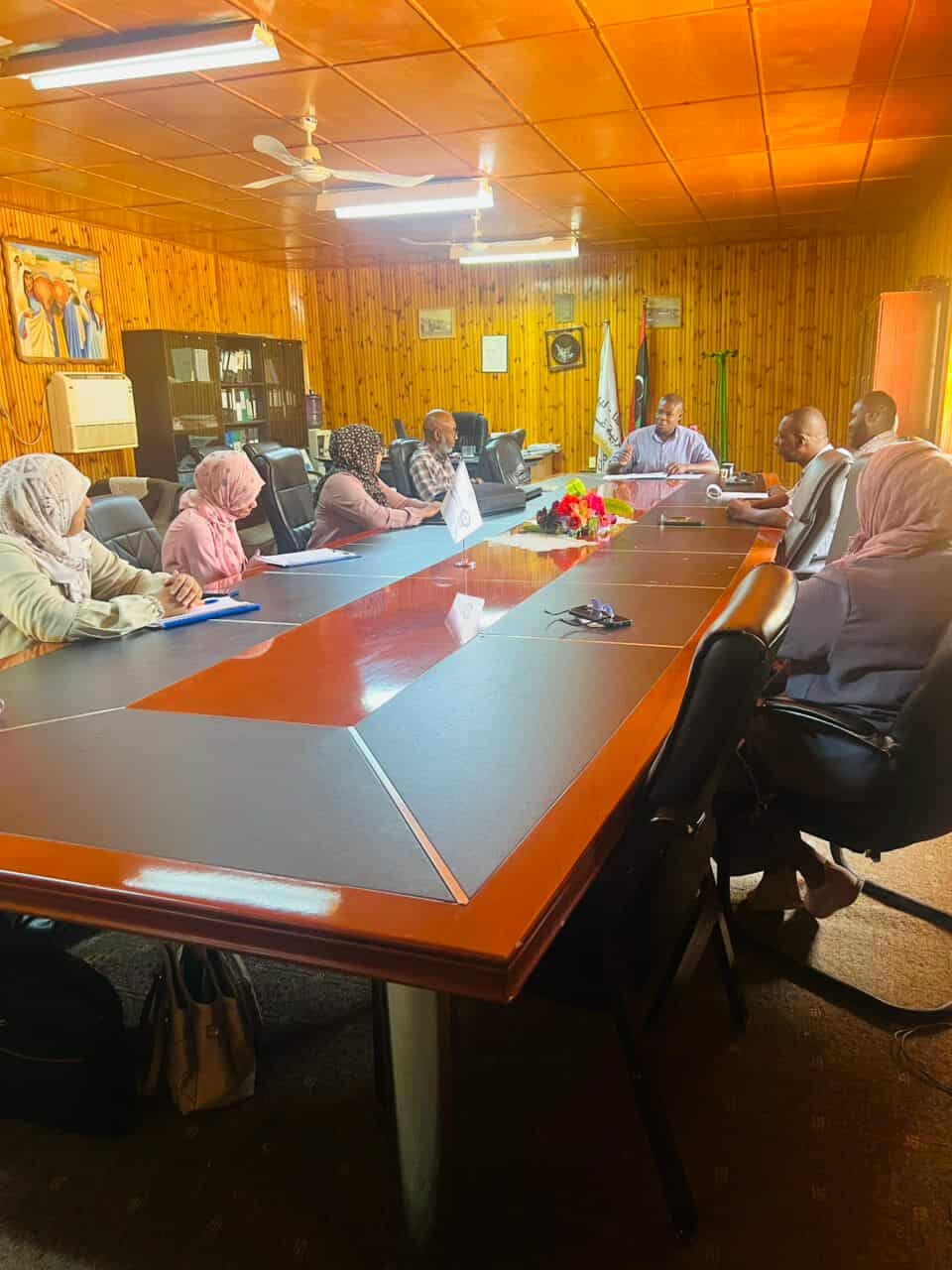 اجتماع في كلية التربية غات لمناقشة الخطة الإستراتيجية للكلية؛ تمهيداً للاعتماد المؤسسي.