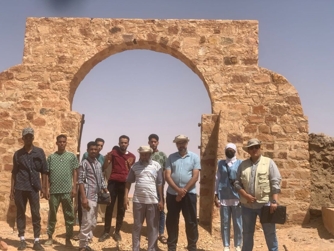 قسم الآثار والسياحة بكلية الآداب ينظم زيارة علمية إلى مواقع حضارة الجرمنت في فزان.