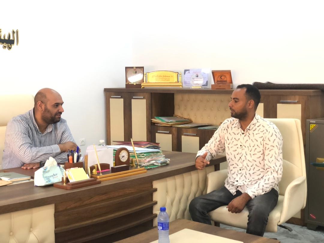 مدير مكتب الاندماج وتعليم الفئات الخاصة بجامعة سبها يلتقي نظيره مدير مركز التضامن فرع فران.