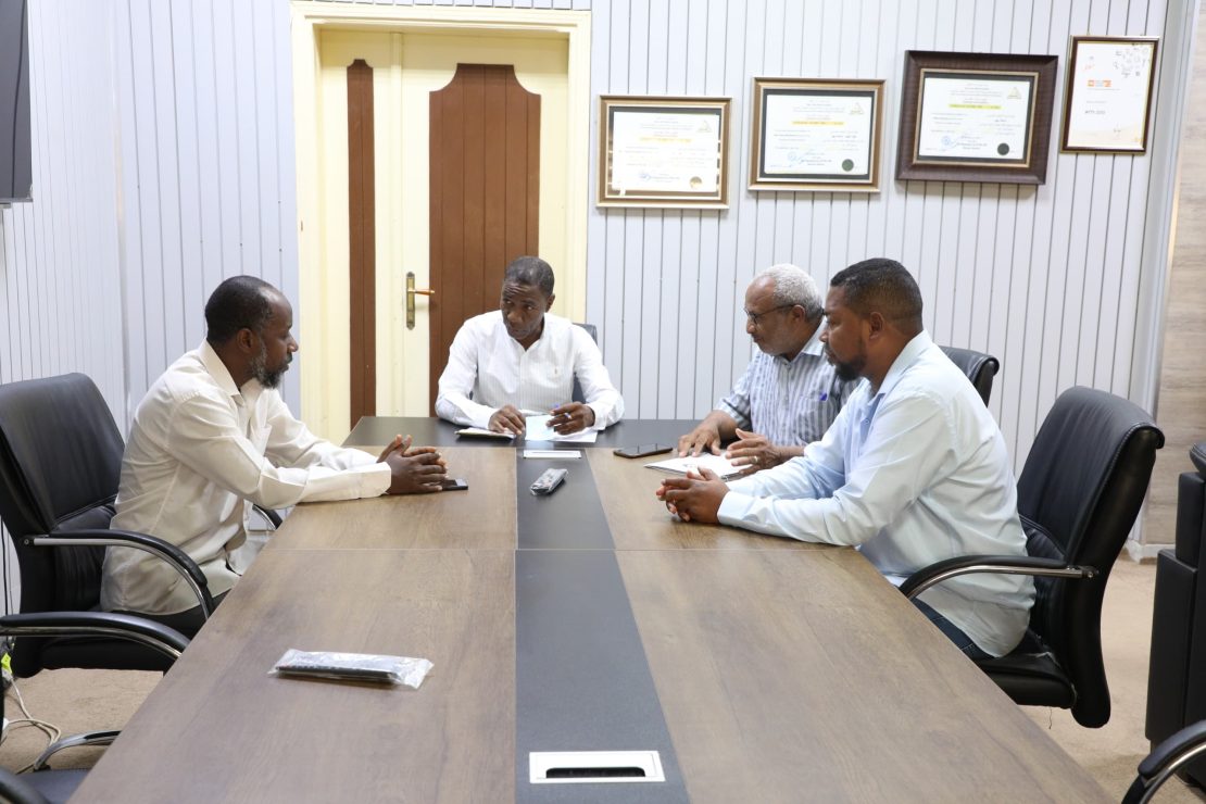 اجتماع بشأن تفعيل كلية البيطرة