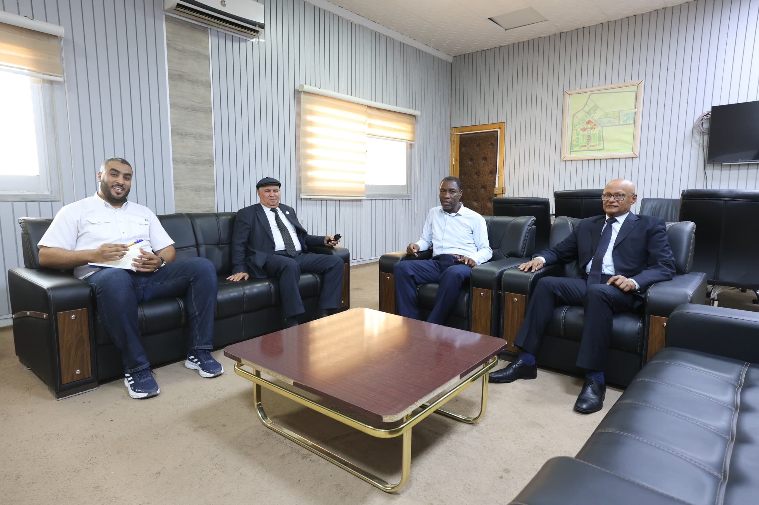 لقاء تشاوري مع جامعة الجفرة