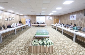 مكتب التخطيط والمتابعة يعقد اجتماعا تشاوريا تقابليا للتحضير النهائي لتنفيذ جلسة حوارية بشأن التخطيط التشغيلي في الكليات.