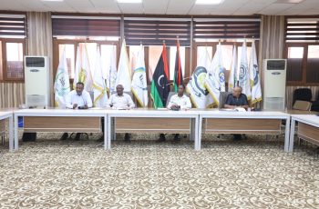 مسجلوا الجامعة يعقدون اجتماعاً لمناقشة خطة تسجيل الطلبة الجدد