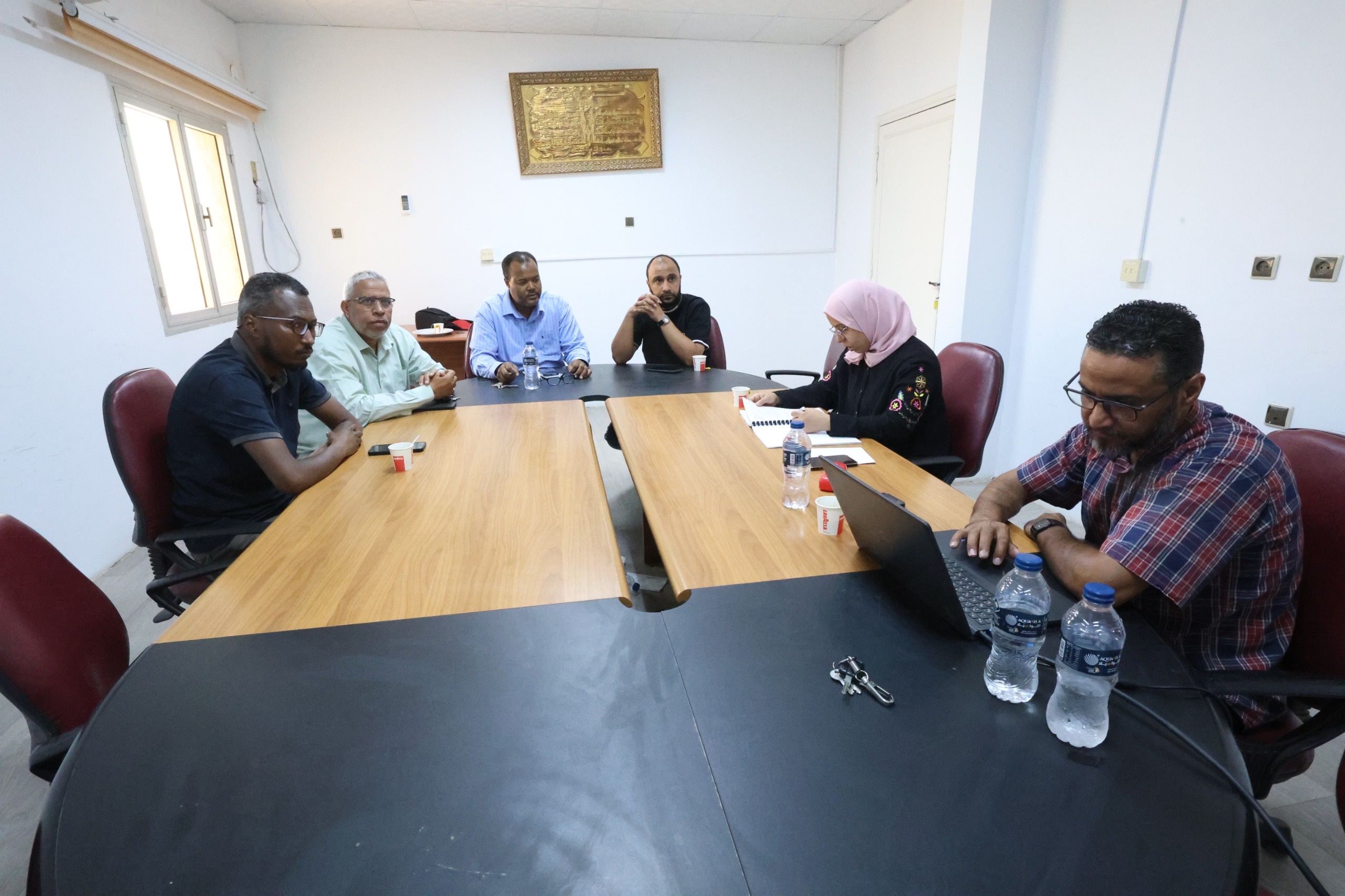 اجتماع تشاوري بين كلية التقنية الطبية وكلية طب وجراحة الفم والأسنان