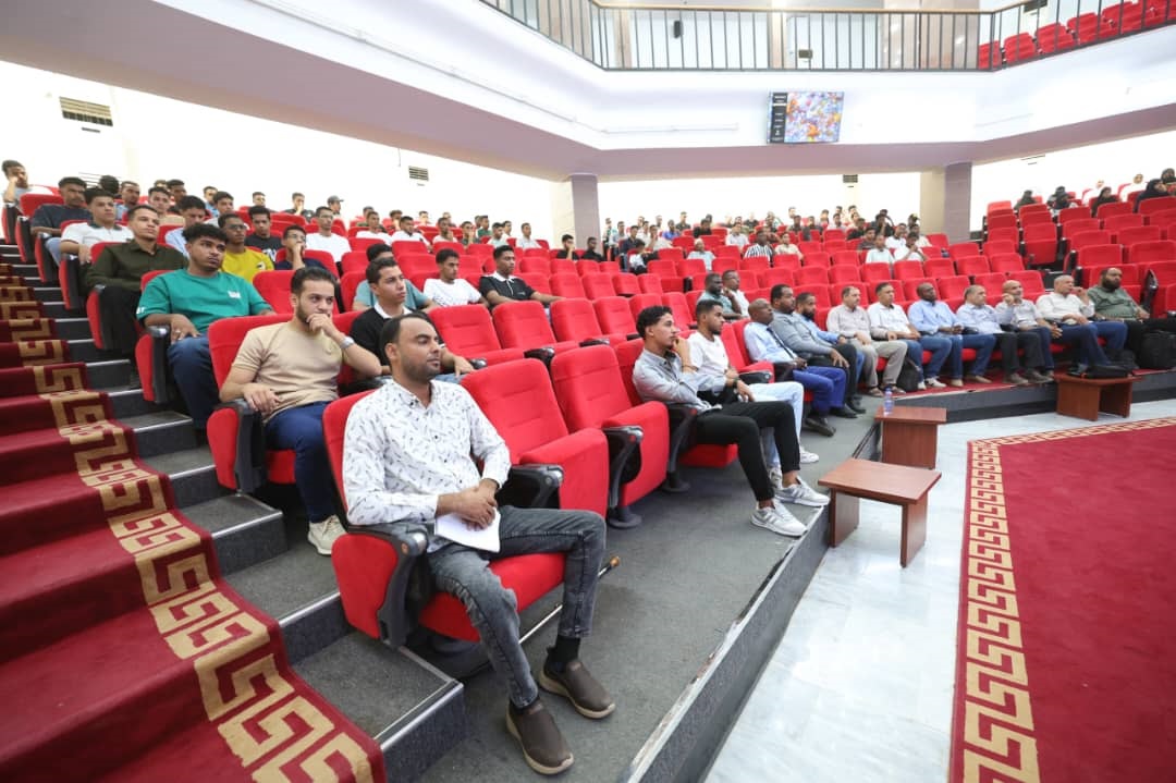 الملتقى التعريفي الأول للطلاب الجدد بكلية الهندسة.