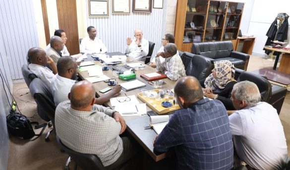 لجنة الدراسات العليا تعقد اجتماعها الاعتيادي الثامن للعام (2025م).