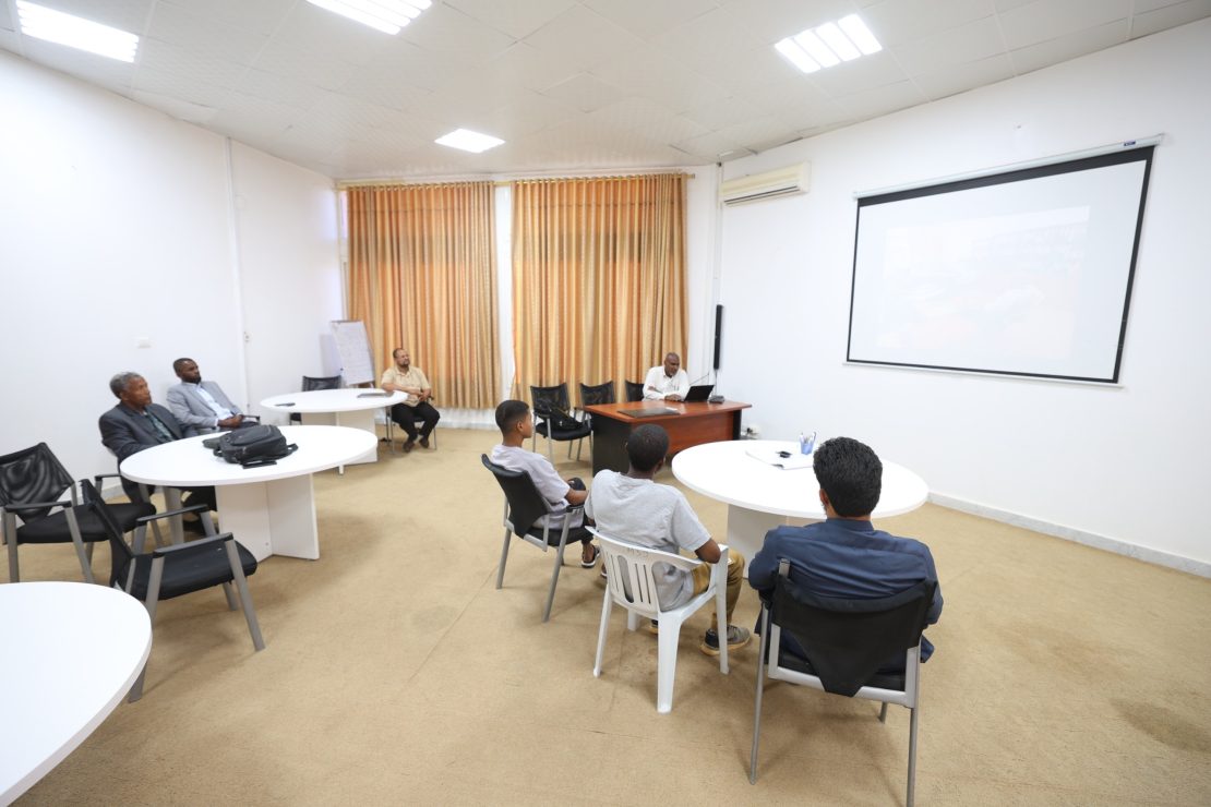 جامعة سبها تنظم ملتقى تعريفيا، وتفتح باب التسجيل في أقسام علمية جديدة.