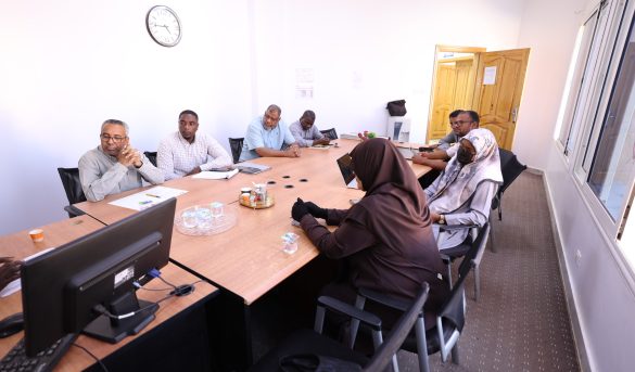 اللجنة التحضيرية للمؤتمر الدولي الأول للعلوم الطبية تعقد اجتماعها الدوري.