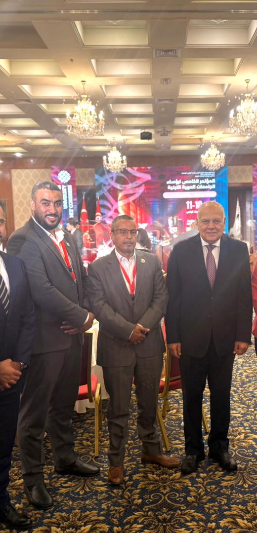 رئيس جامعة سبها يلتقي رئيس اتحاد الجامعات العربية على هامش مؤتمر رؤساء الجامعات العربية–التركية