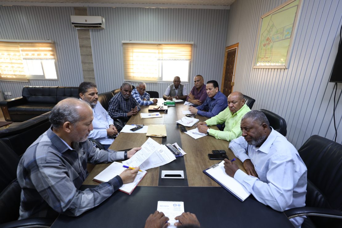 الاجتمــــاع الــــدوري التاســـع للجنـــة الدراســـات العليـــا للعــــام (2025م).