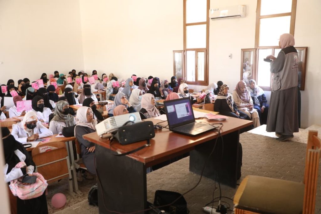 مكتب دعم و تمكين المرأة يطلق فعاليات حملة التوعية بسرطان الثدي.