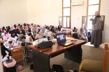 مكتب دعم و تمكين المرأة يطلق فعاليات حملة التوعية بسرطان الثدي.