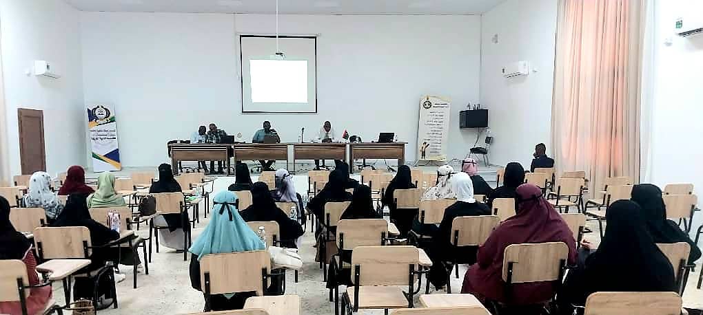 الملتقى التعريفي الأول لطلبة السنة الدراسية (2025–2026) بكلية التربية الغريفة - أوباري.