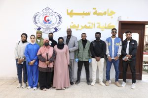  حملــة تنظيــف وتشجيــر بكليــة التمريــض .