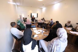 مركــز التدريــب والتطويــر بالجامعــة ينفــذ دورة تدريبيــة بعنــوان إدارة الوقــت