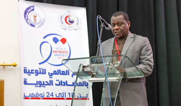 كلمــة رئيــس اللجنــة العلميــة د. عمــر بريكــة .