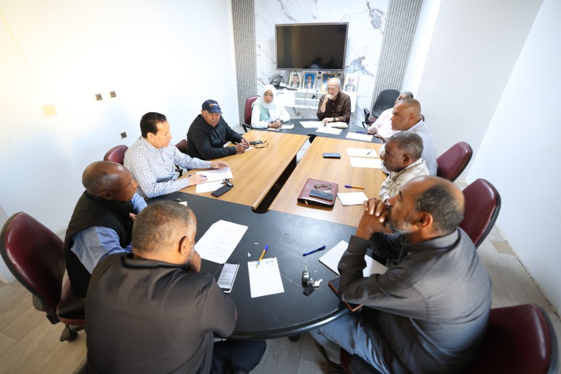 الاجتمــاع الأول للجــان المؤتمــر الدولــي العاشــر لطلبــة الدراســات العليــا بالجامعــة.