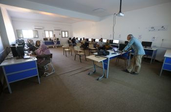 مركز التدريب والتطوير بالجامعة ينفذ دورة تدريبية بعنوان :مهارات الطباعة باستخدام برنامج Word .