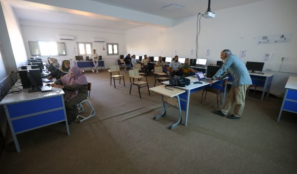مركز التدريب والتطوير بالجامعة ينفذ دورة تدريبية بعنوان :مهارات الطباعة باستخدام برنامج Word .