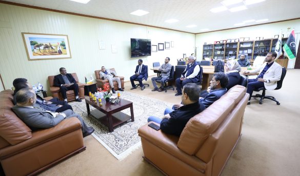 مجلــس الجامعــة يعقــد الاجتمــاع الاعتيــادي الحــادي عشــر لعــام (2025م).