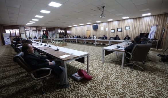 مركــز الدراســات الإستراتيجيــة ينظـم نــدوة علميــة بعنــوان (الاقتصــاد الليبــي مـا بعـد النفــط،...).