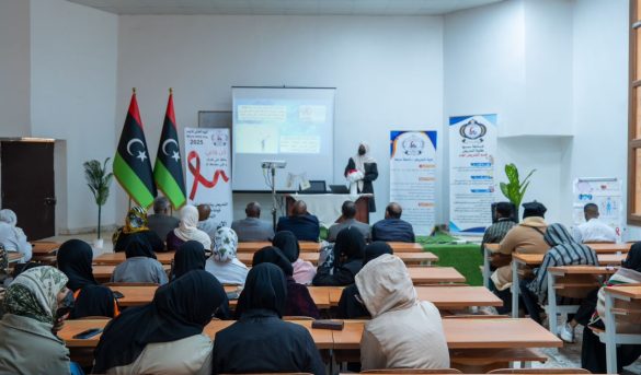 كليــة التمريــض تحتفـل باليــوم العالمــي للإيــدز.