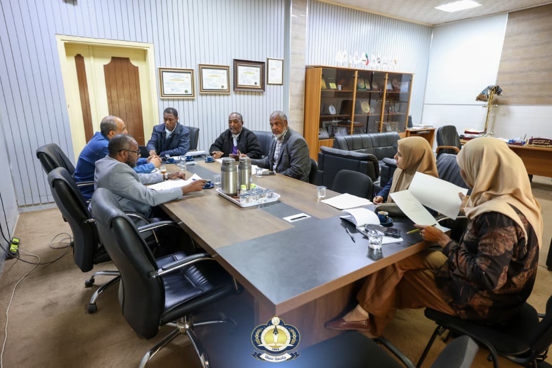 الاجتمــاع الــدوري الأول للجنــة العلميـة للمؤتمـر الدولـي الرابــع للعلــوم الإنسانيــة.